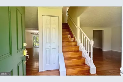 5726 Oak Fern Court, Burke, VA 22015 - Photo 3