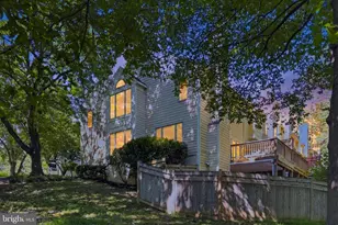 12500 N Lake Ct, Fairfax, VA 22033 - Photo 1