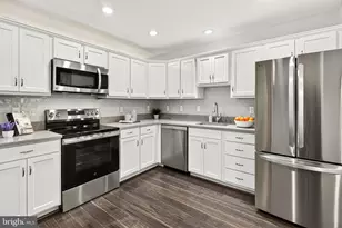 12500 N Lake Ct, Fairfax, VA 22033 - Photo 23