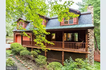 10898 Woodleaf Lane, Great Falls, VA 22066 - Photo 3