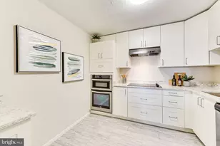 8370 Greensboro Dr, McLean, VA 22102 - Photo 7