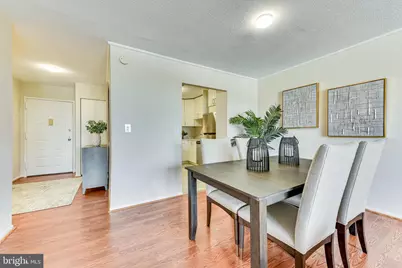 8370 Greensboro Drive #516, McLean, VA 22102 - Photo 5