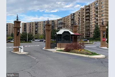 8370 Greensboro Drive #516, McLean, VA 22102 - Photo 13