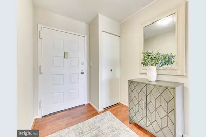 8370 Greensboro Drive #516, McLean, VA 22102 - Photo 9