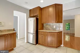 7416 Spring Tree Dr, Springfield, VA 22153 - Photo 15