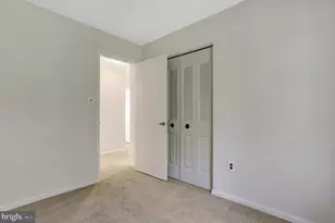 7416 Spring Tree Dr, Springfield, VA 22153 - Photo 9