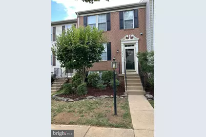 7438 Gadsby Square, Alexandria, VA 22315 - Photo 3