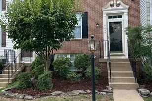 7438 Gadsby Square, Alexandria, VA 22315 - Photo 3