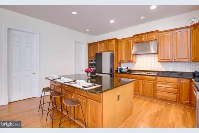 4506 Arniel Place, Fairfax, VA 22030 - Photo 25