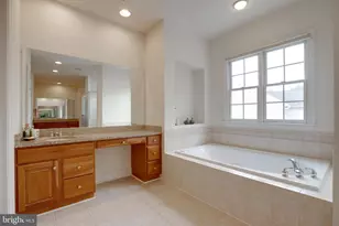 4506 Arniel Pl, Fairfax, VA 22030 - Photo 57