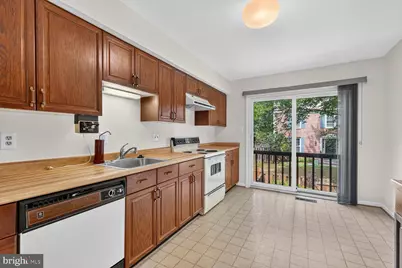 6548 Bermuda Green Court, Alexandria, VA 22312 - Photo 9