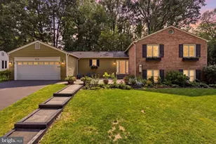 9641 Cinnamon Creek Dr, Vienna, VA 22182 - Photo 1