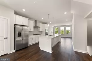 12994 Hattontown Square, Herndon, VA 20171 - Photo 11