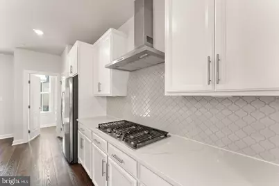 12994 Hattontown Square, Herndon, VA 20171 - Photo 13