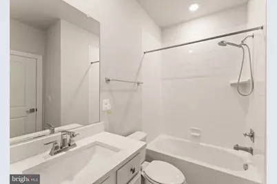 12994 Hattontown Square, Herndon, VA 20171 - Photo 9