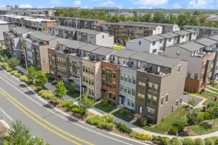 12994 Hattontown Square, Herndon, VA 20171 - Photo 59