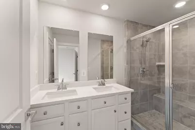 12994 Hattontown Square, Herndon, VA 20171 - Photo 35