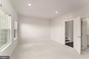 12994 Hattontown Square, Herndon, VA 20171 - Photo 39