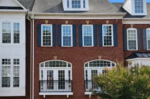4363 Patriot Park Ct, Fairfax, VA 22030 - Photo 1