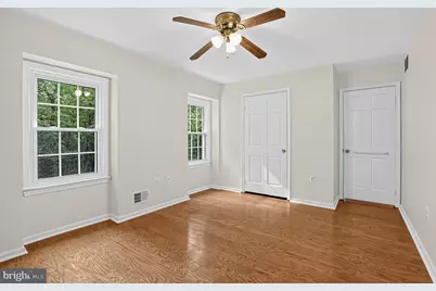 6401 Wolf Run Hunt, Fairfax Station, VA 22039 - Photo 23