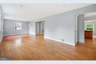 2918 Monroe Place, Falls Church, VA 22042 - Photo 3