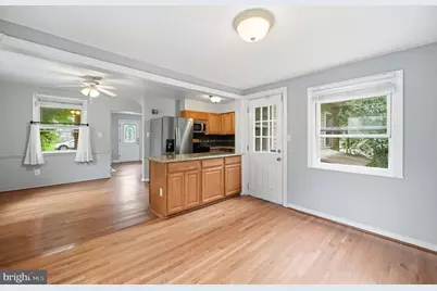 2918 Monroe Place, Falls Church, VA 22042 - Photo 9