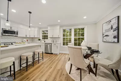 9735 Lakepointe Drive, Burke, VA 22015 - Photo 11