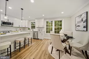 9735 Lakepointe Dr, Burke, VA 22015 - Photo 11