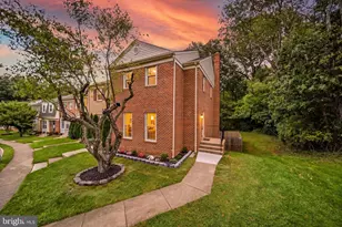 9735 Lakepointe Dr, Burke, VA 22015 - Photo 1