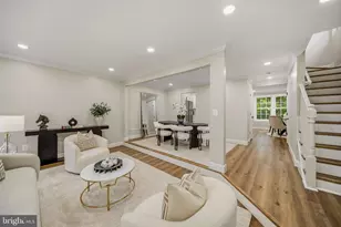 9735 Lakepointe Dr, Burke, VA 22015 - Photo 7