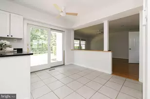 12824 Mt Royal Ln, Fairfax, VA 22033 - Photo 17