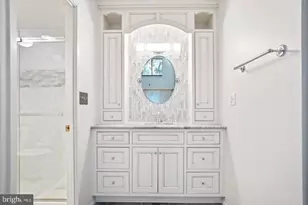 5902 Mt Eagle Dr, Alexandria, VA 22303 - Photo 19