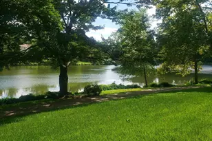 2978 Yarling Ct, Falls Church, VA 22042 - Photo 3