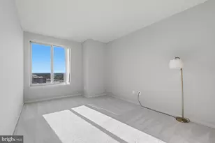 2726 Gallows Rd, Vienna, VA 22180 - Photo 3
