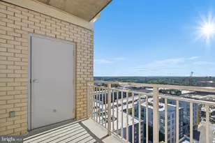 2726 Gallows Rd, Vienna, VA 22180 - Photo 21
