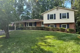 3426 Pellinore Pl, Annandale, VA 22003 - Photo 1