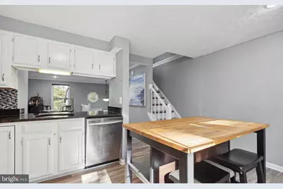 1679 Fieldthorn Drive, Reston, VA 20194 - Photo 7
