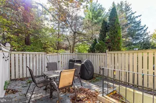 1679 Fieldthorn Dr, Reston, VA 20194 - Photo 19