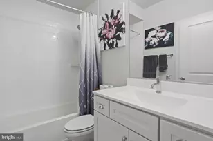 2874 Lowen Rd, Alexandria, VA 22303 - Photo 23