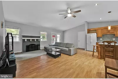 1002 Charlton Place, Herndon, VA 20170 - Photo 9