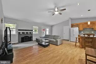 1002 Charlton Pl, Herndon, VA 20170 - Photo 9