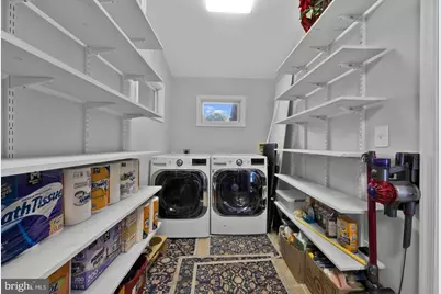 1002 Charlton Place, Herndon, VA 20170 - Photo 37