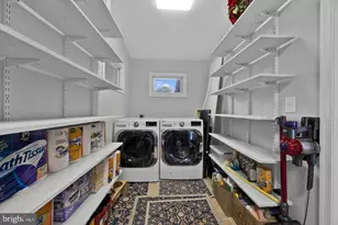 1002 Charlton Pl, Herndon, VA 20170 - Photo 37
