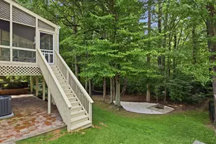 9024 Brook Ford Rd, Burke, VA 22015 - Photo 35