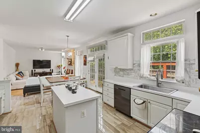 7887 Cranford Farm Circle, Lorton, VA 22079 - Photo 11