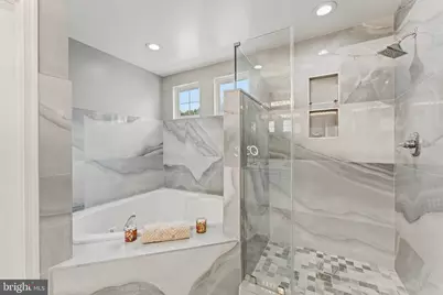 7887 Cranford Farm Circle, Lorton, VA 22079 - Photo 15