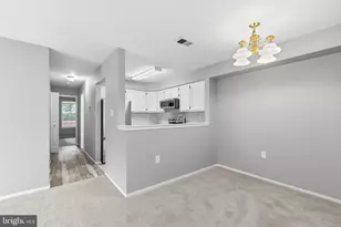 7709 Lexton Pl, Springfield, VA 22152 - Photo 9
