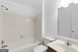 7709 Lexton Pl, Springfield, VA 22152 - Photo 13