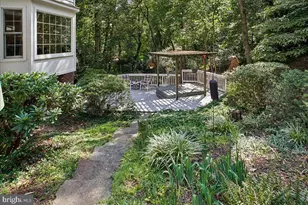 2302 Concert Ct, Vienna, VA 22181 - Photo 47