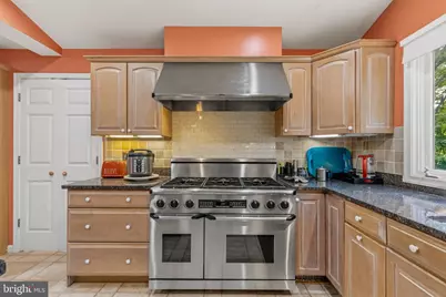 8715 Shadowlake Way, Springfield, VA 22153 - Photo 15